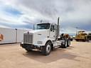 2003 Kenworth T800 Image