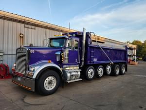 2003 Kenworth W900 Image
