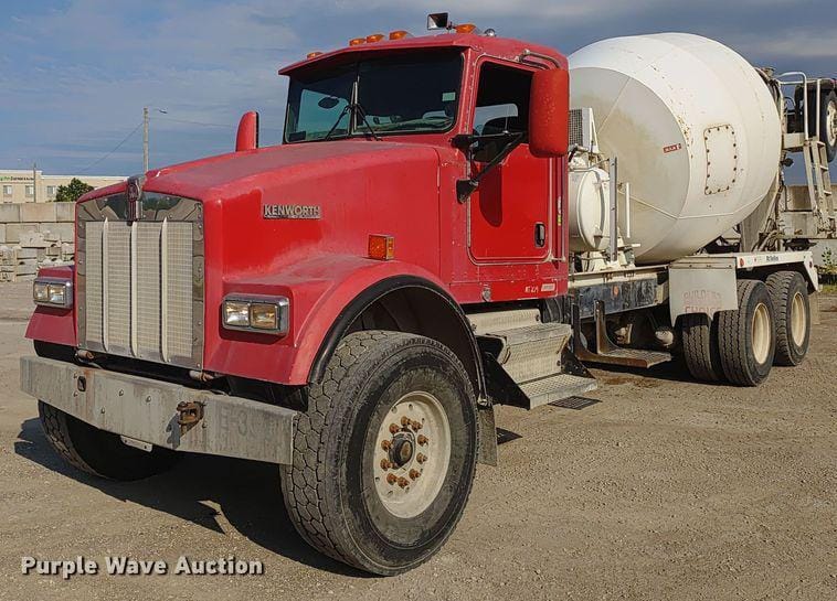 2003 Kenworth W900 Equipment Image0