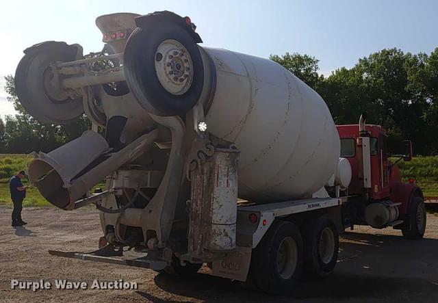 Image of Kenworth W900 equipment image 4