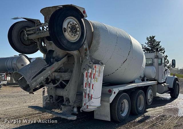 Image of Kenworth W900 equipment image 4