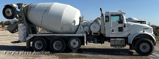 Image of Kenworth W900 equipment image 3