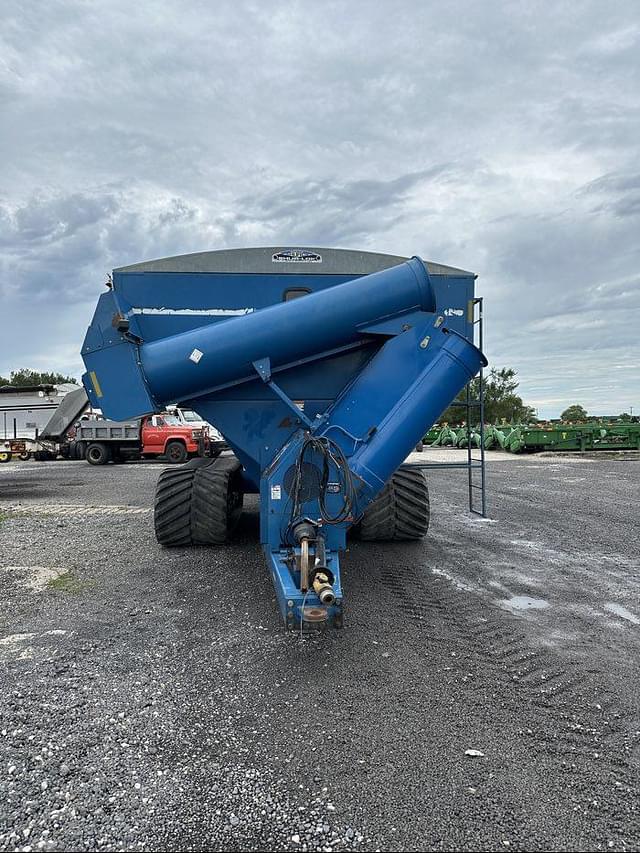 Image of Kinze 1050 equipment image 3