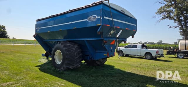 Image of Kinze 1050 equipment image 4