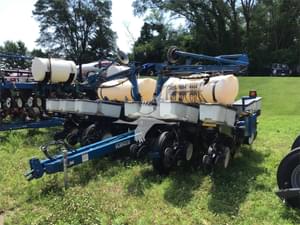 2003 Kinze 3200 Image