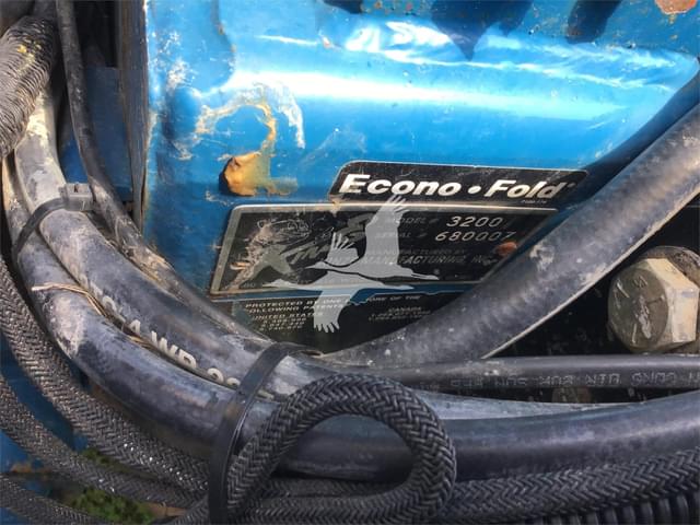 Image of Kinze 3200 equipment image 1
