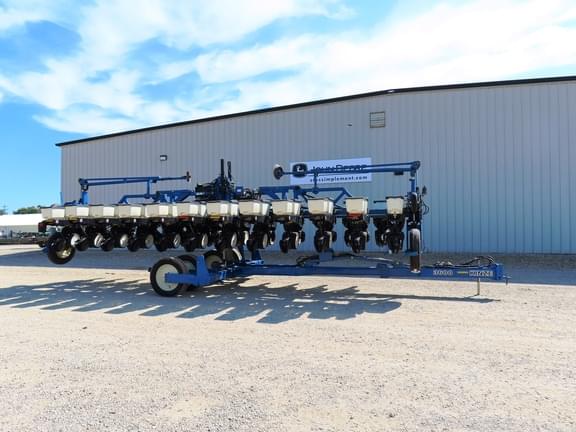 Image of Kinze 3600 Primary image