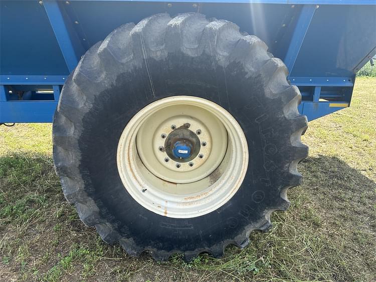Main image Kinze 850 21