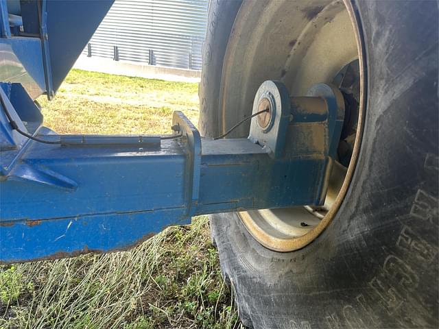 Thumbnail image Kinze 850 22