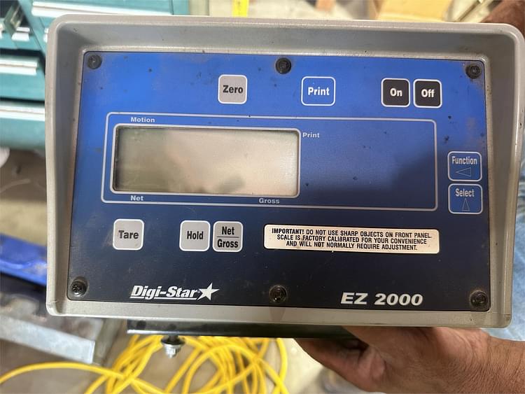 Main image Kinze 850 31