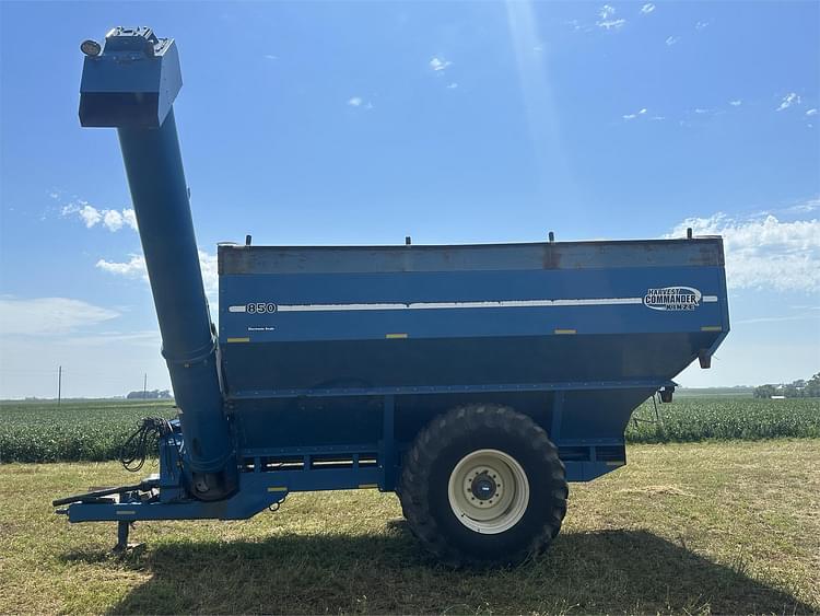 Main image Kinze 850 1