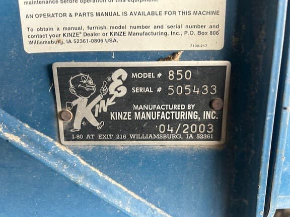 Image of Kinze 850 equipment image 3