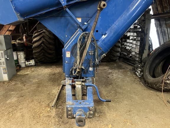 Image of Kinze 850 equipment image 1
