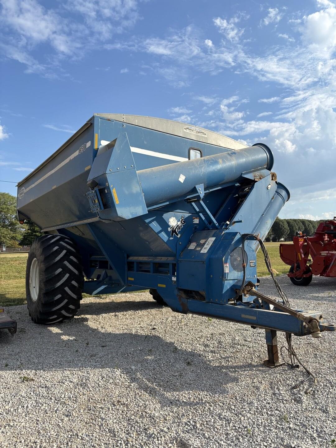 Image of Kinze 850 Image 0