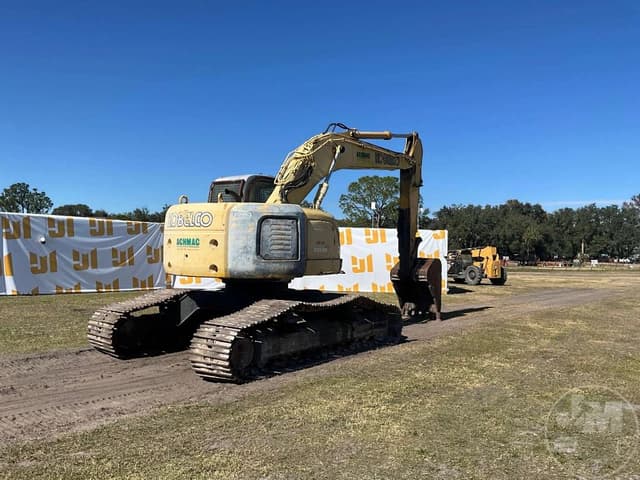 Image of Kobelco SK235SR-1E equipment image 4