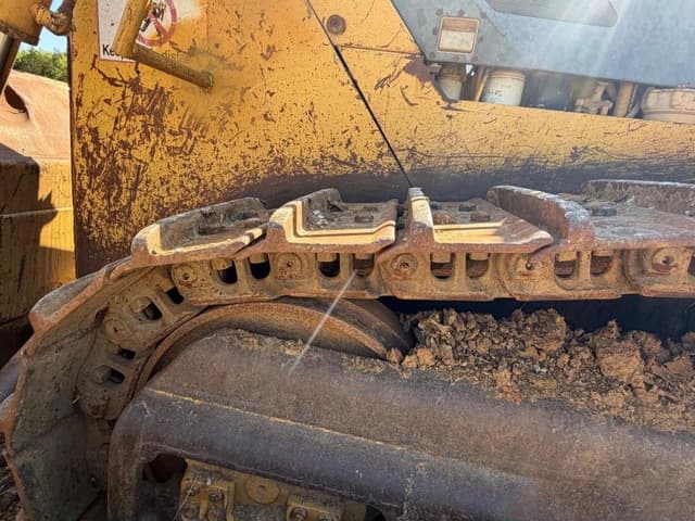 Image of Komatsu D155AX equipment image 1