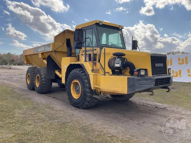 Image of Komatsu HM300-1 equipment image 2