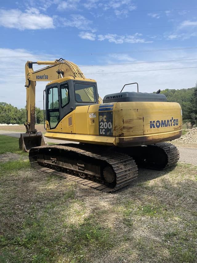 Image of Komatsu PC200LC-7 equipment image 1