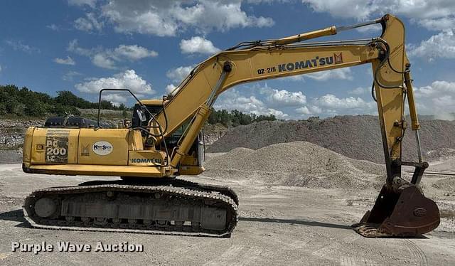 Image of Komatsu PC200LC-7L equipment image 2