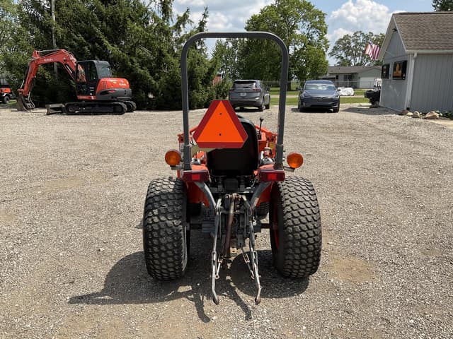 Image of Kubota B7500 equipment image 3