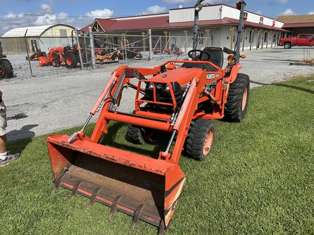 Image of Kubota B7800HSD equipment image 1