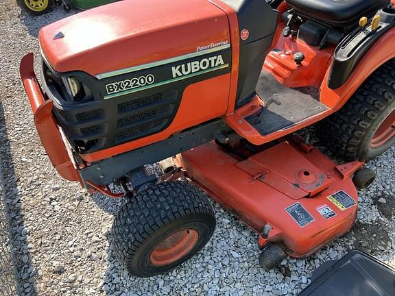 Image of Kubota BX2200 equipment image 4