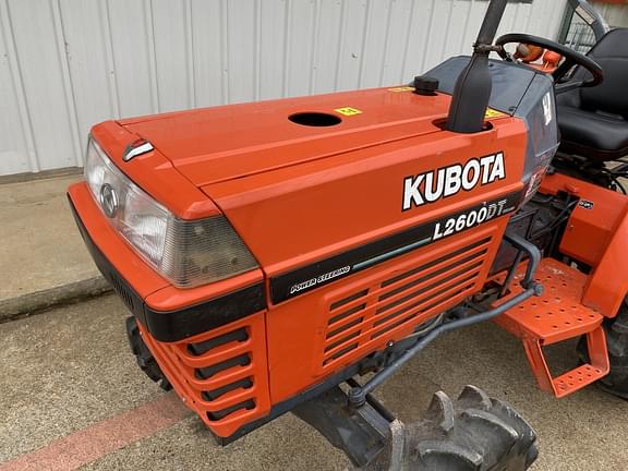 Image of Kubota L2600 equipment image 3