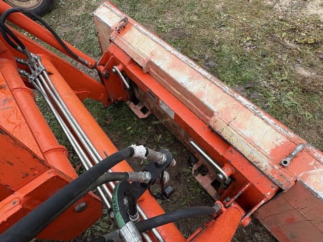 Image of Kubota L3010 equipment image 4
