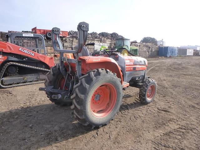 Image of Kubota L3130D equipment image 2