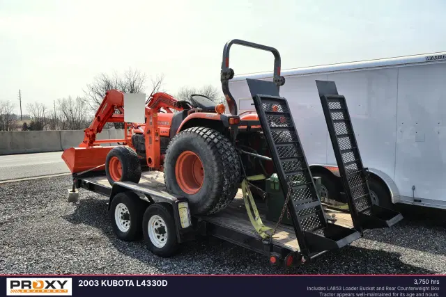 Image of Kubota L4330 equipment image 3