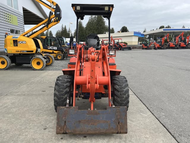 Image of Kubota R420 equipment image 2