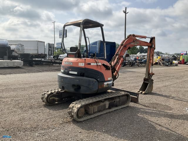 Image of Kubota U35 equipment image 4
