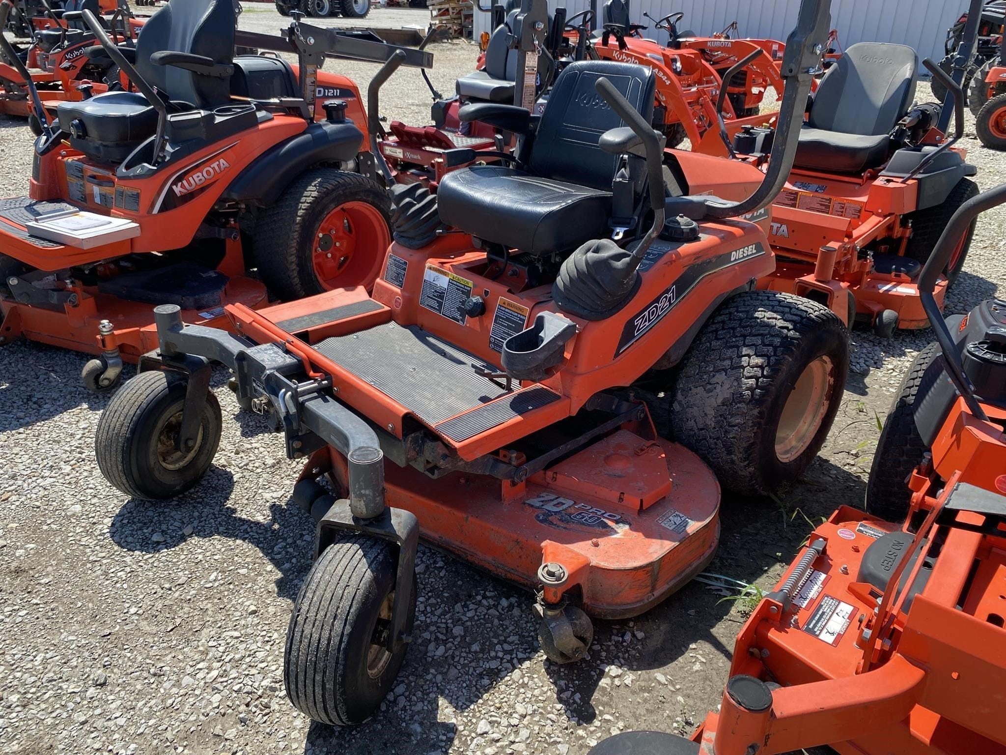 2003 Kubota ZD21 Equipment Image0