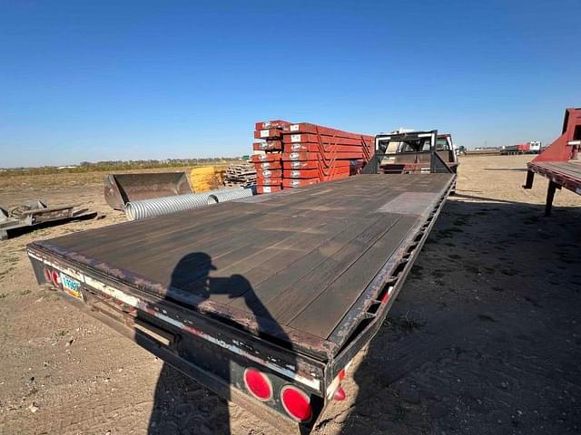 Image of Load Trail Gooseneck Dump Trailer equipment image 2