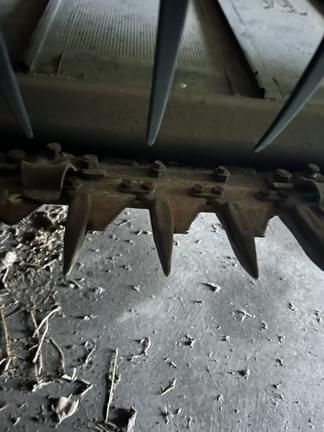 Image of MacDon 972 equipment image 4