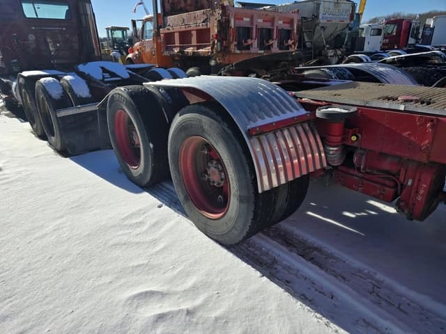 Image of Mack CH613 equipment image 4