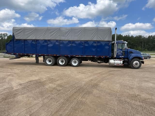 Image of Mack CV713 equipment image 3