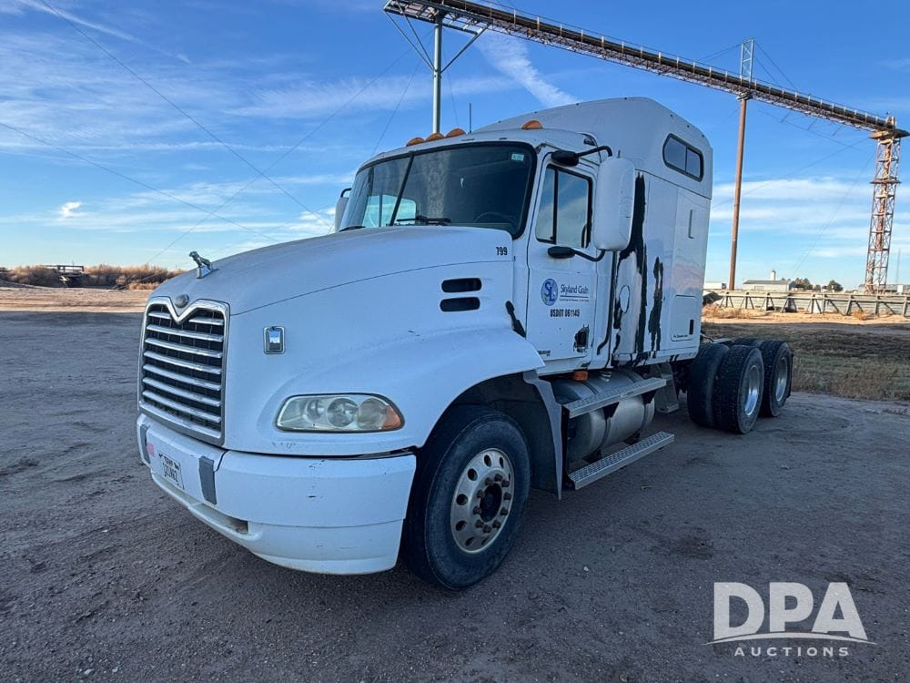 2003 Mack CX613 Equipment Image0