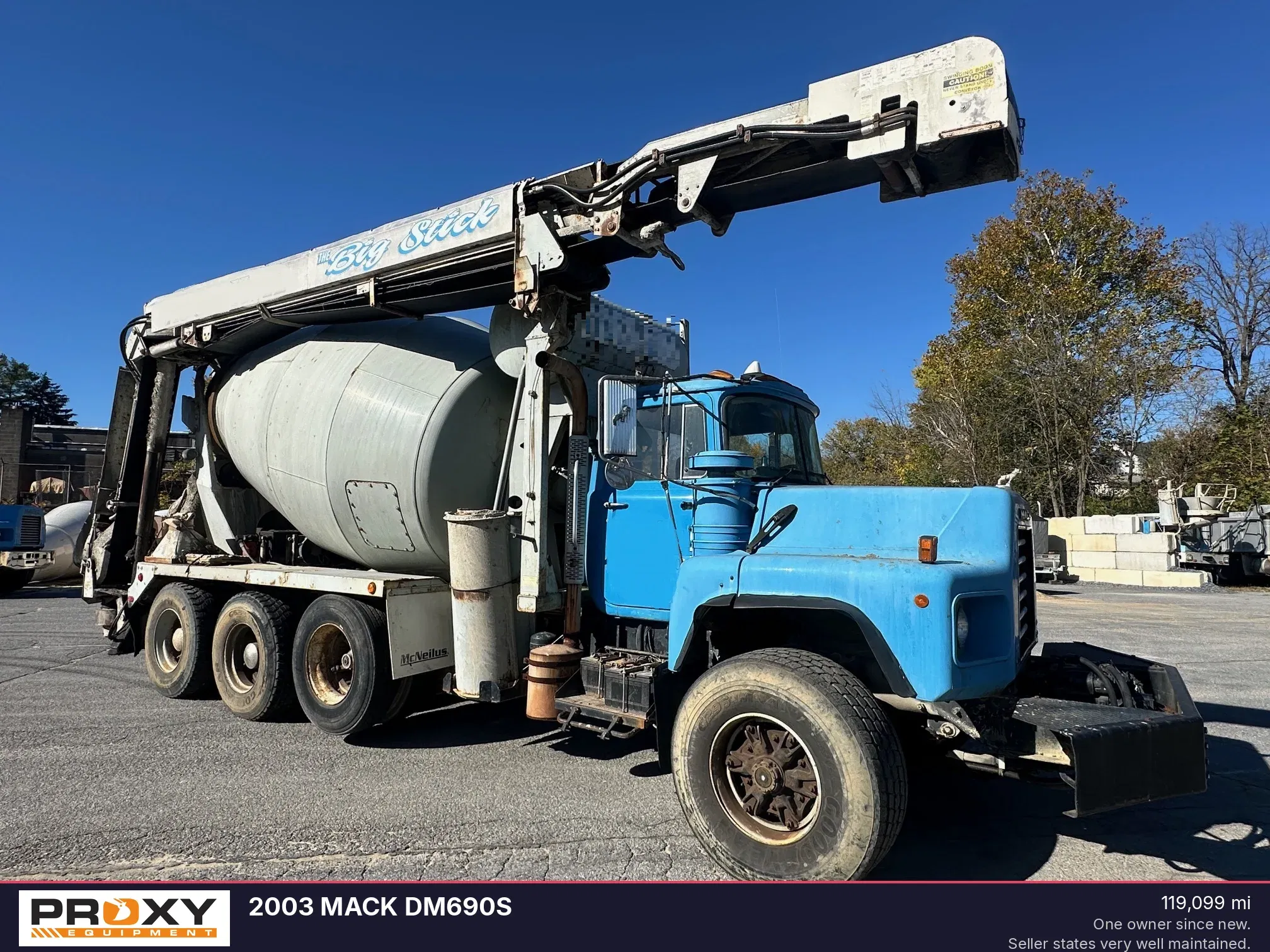 2003 Mack DM690S Equipment Image0
