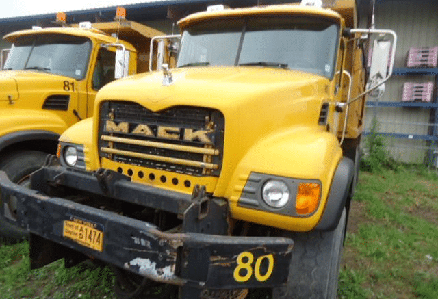 Image of Mack Granite equipment image 1