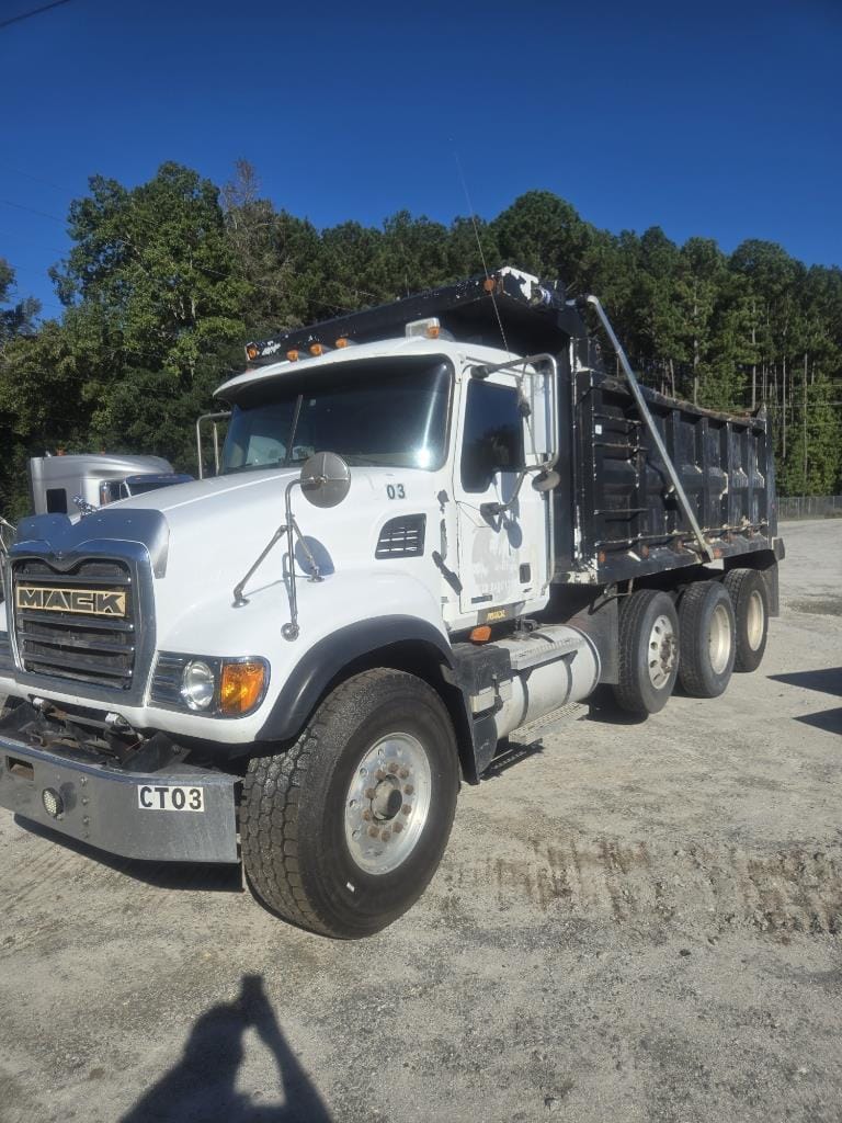 2003 Mack Granite CV713 Equipment Image0