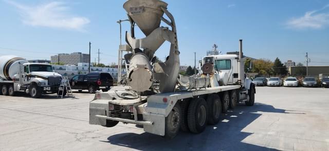Image of Mack Granite CV713 equipment image 4