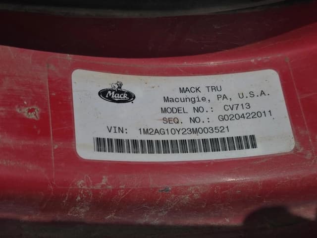 Image of Mack Granite CV713 equipment image 1