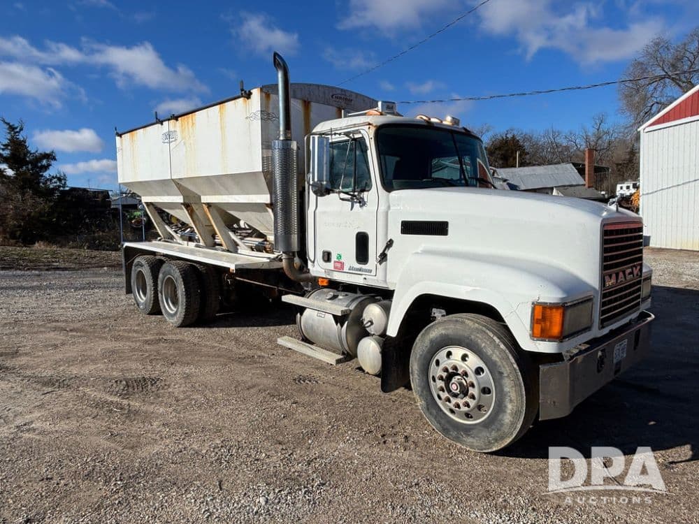 Image of Mack Maxi Cruise Primary image