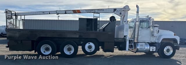 Image of Mack RD688S equipment image 3