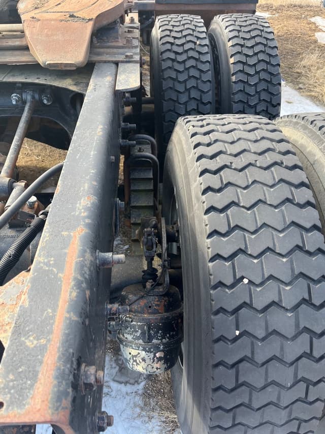 Image of Mack RD688S equipment image 4