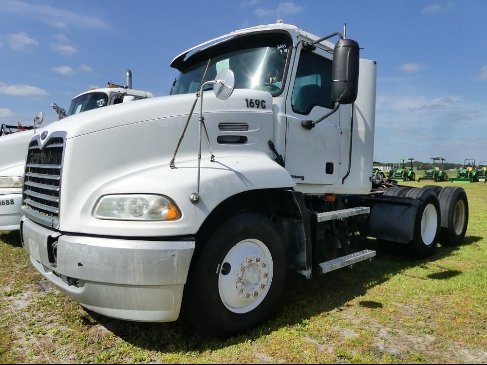 Image of Mack Vision CX613 Primary image