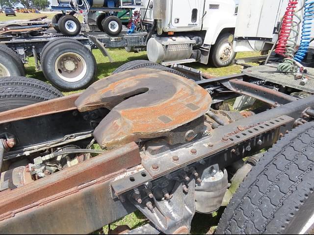 Image of Mack Vision CX613 equipment image 4