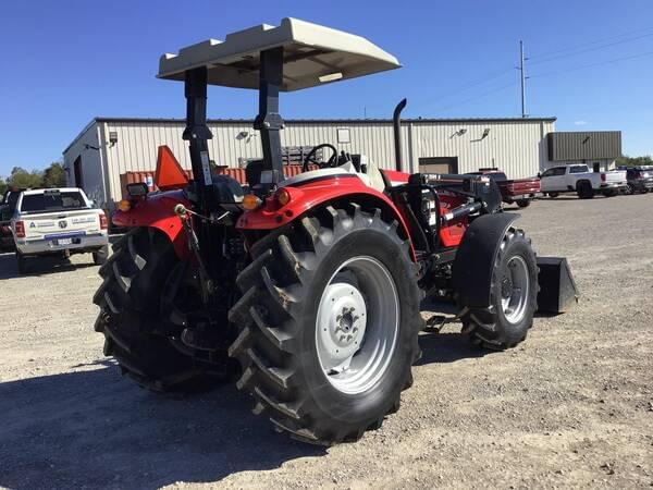 Image of Massey Ferguson 5455 equipment image 4