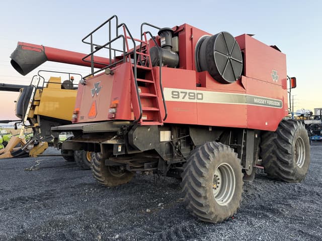Image of Massey Ferguson 9790 equipment image 4
